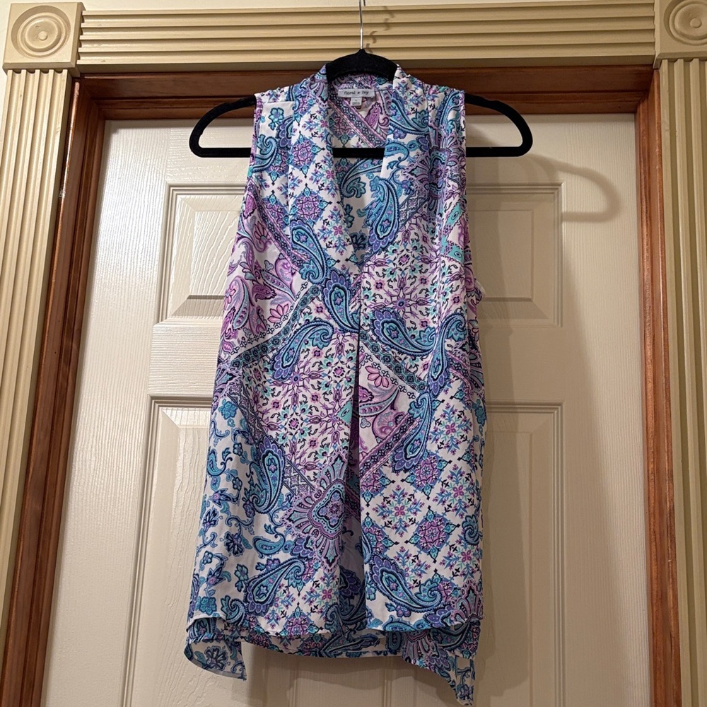 Chic Paisley Sleeveless Top - Blue and Pink